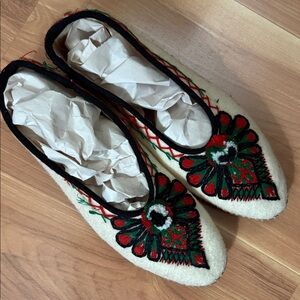 Embroidered Cream and Black Women's Shoes